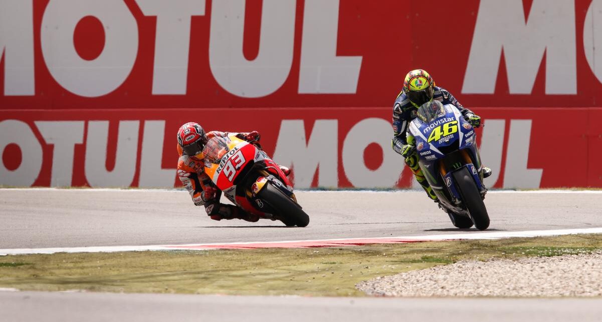 Ini Keahlian Valentino Rossi yang Tak Dimiliki Marc Marquez hingga Buat Dirinya Layak Disebut Legenda MotoGP : Heartdesign Sports