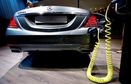 Mercedes-Benz mengumumkan perombakan dewan manajemen