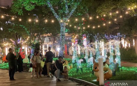 Sambut natal bersama Pokemon dan Tribeca di Central Park