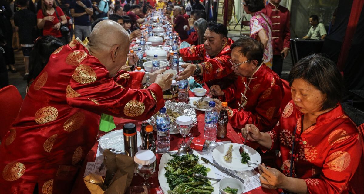 Punya tradisi yang unik, begini cara negara lain merayakan akhir tahun