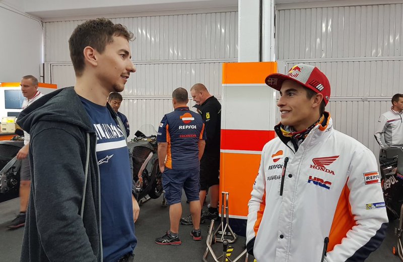 Ini Alasan Jorge Lorenzo Sebut Marc Marquez sebagai Pembalap Tidak Normal di MotoGP : Heartdesign Sports