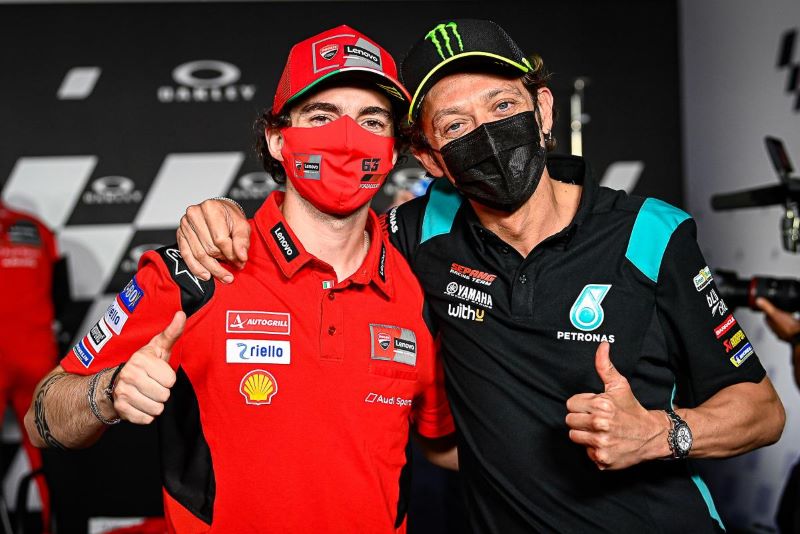 Pembalap Italia Mulai Berjaya Lagi di MotoGP, Francesco Bagnaia Anggap Kejayaan Era Valentino Rossi Telah kembali : Heartdesign Sports